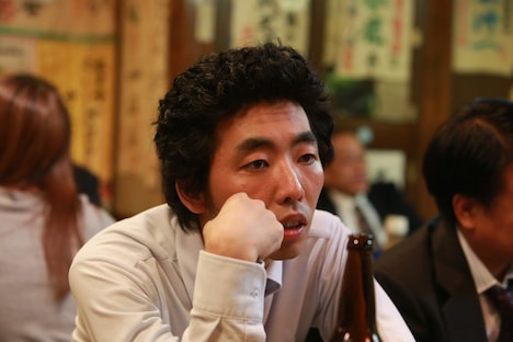 「宮本から君へ」より、柄本時生演じる田島薫。