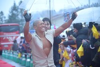 「ジュマンジ／ウェルカム・トゥ・ジャングル」の宣伝で映画祭に参加する男性。