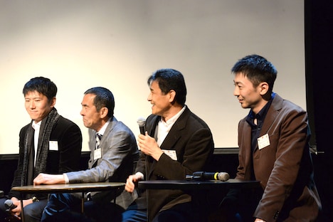 左から和田三四郎、野呂慎治、伊藤久仁康、菊地雄人。