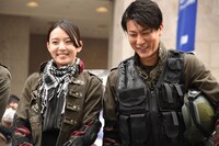 左から宮原華音、俊藤光利。