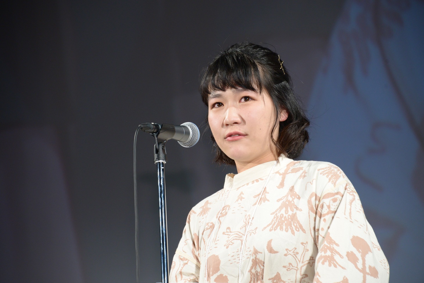 辻凪子