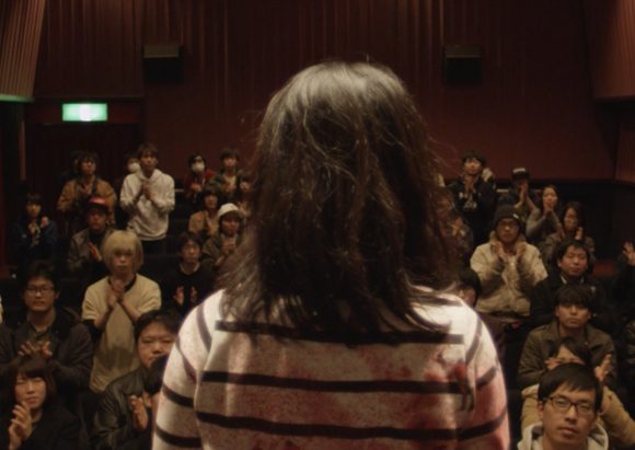 「温泉しかばね芸者」 (c)2017 FILM OMASUM
