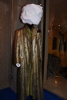 「クソ野郎と美しき世界」劇中衣装