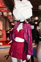 「クソ野郎と美しき世界」劇中衣装