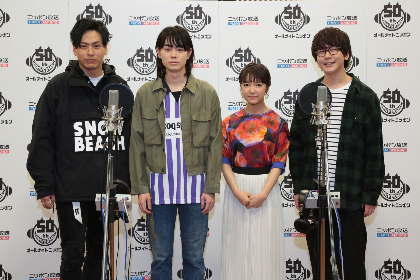 左から山下健二郎、菅田将暉、上白石萌音、花江夏樹。