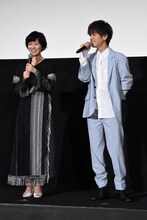 左から土村芳、岩田剛典。