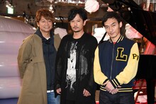 左から香取慎吾、稲垣吾郎、草なぎ剛。