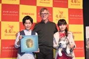 「ワンダーストラック」舞台挨拶の様子。左から鈴木福、トッド・ヘインズ、鈴木梨央。