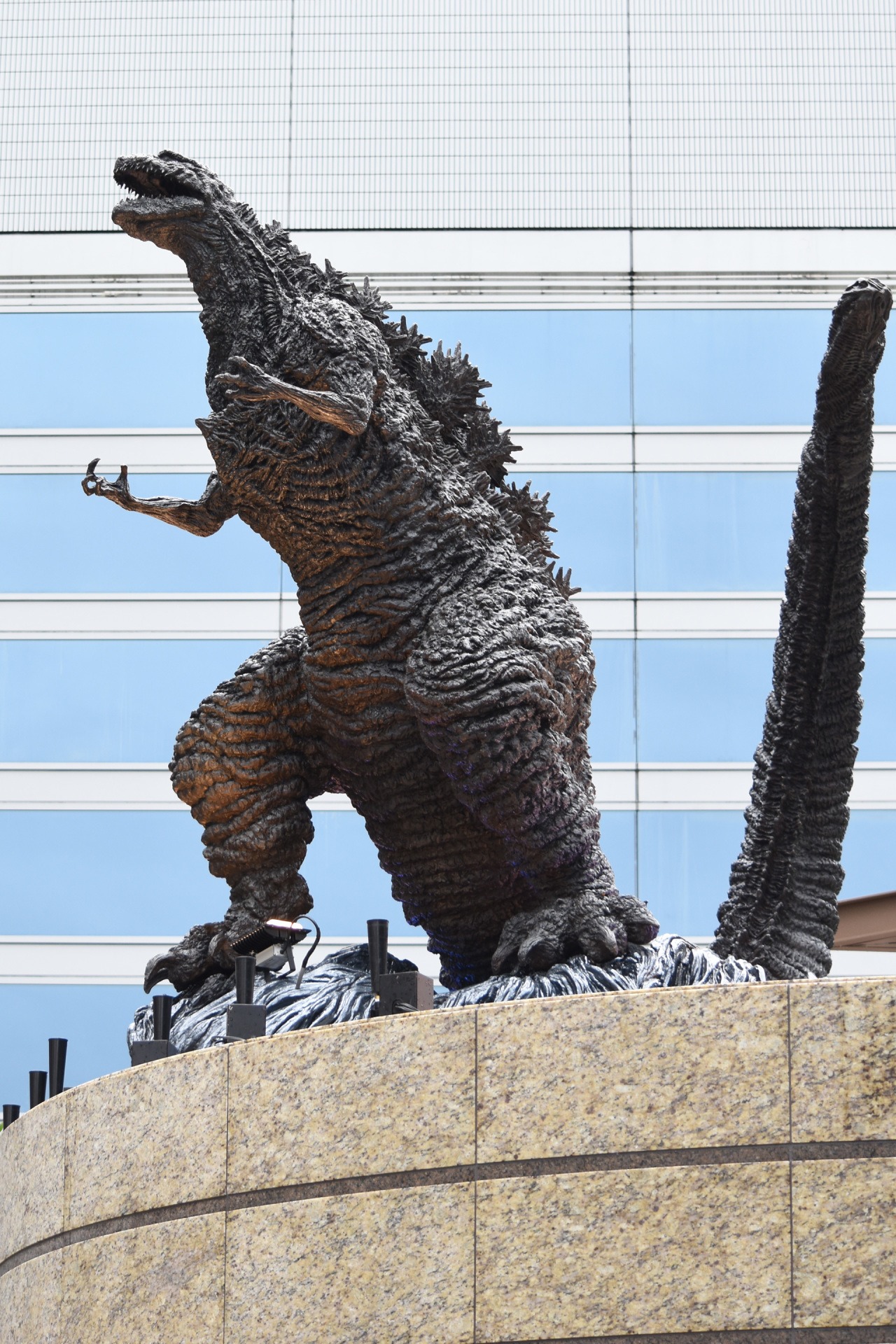 新・ゴジラ像