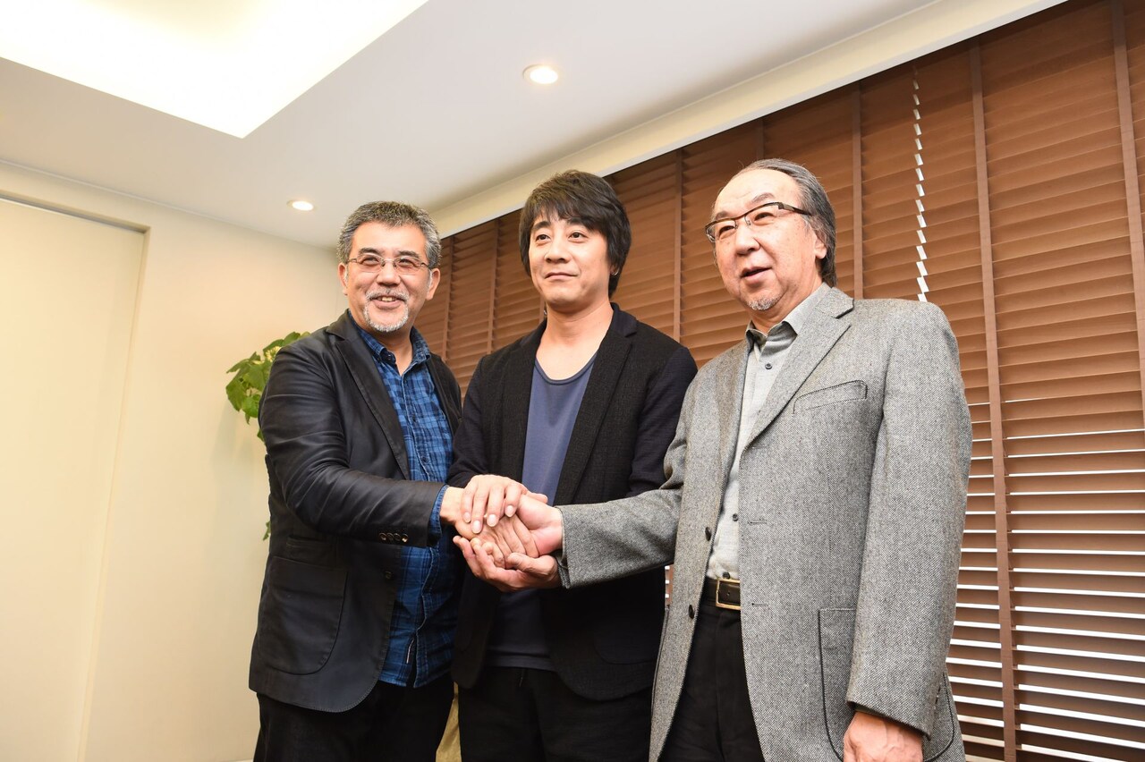 左から篠原哲雄、山崎まさよし、横山秀夫。