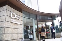 ローチケ HIBIYA TICKET BOX外観