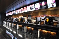 TOHOシネマズ 日比谷のフードショップ。