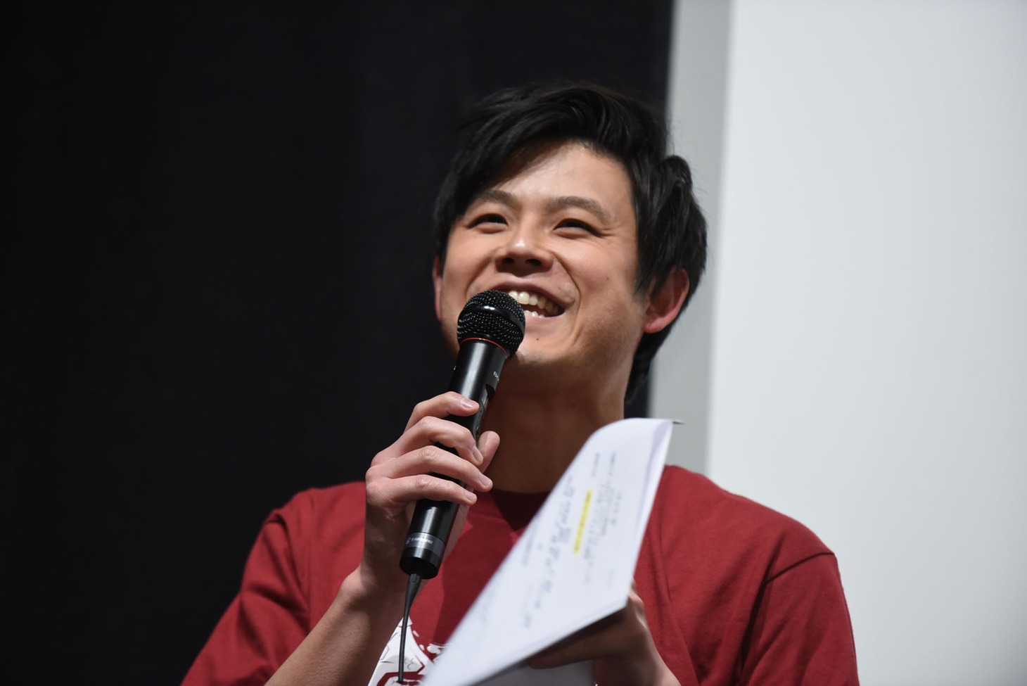 司会を務めた篠宮暁（オジンオズボーン）。髪型は九条貴利矢を意識しているそう。