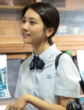 松本穂香演じる三好奈々恵。