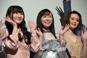 「女々演」初日舞台挨拶の様子。左から齋藤美咲、小野花梨、矢倉楓子（NMB48）、福原遥、玉城ティナ。