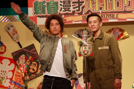 「火花」より、あほんだらの漫才シーン。