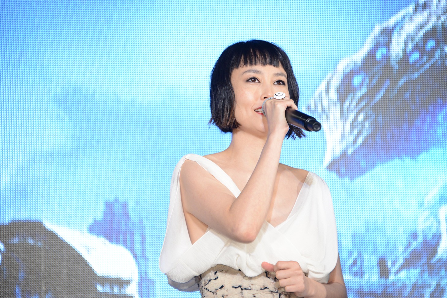 菊地凛子