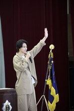 旭川市立春光台中学校の卒業式に参加した山崎賢人。