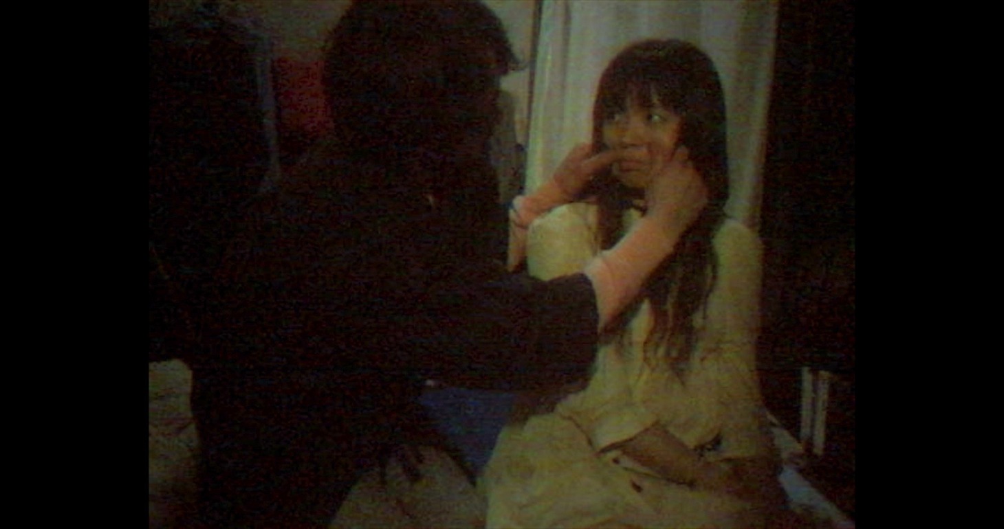 「寝てるときだけ、あいしてる。」