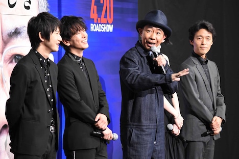 「いぬやしき」完成披露試写会の様子。