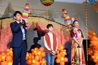 左から藤木直人、石橋陽彩、松雪泰子。