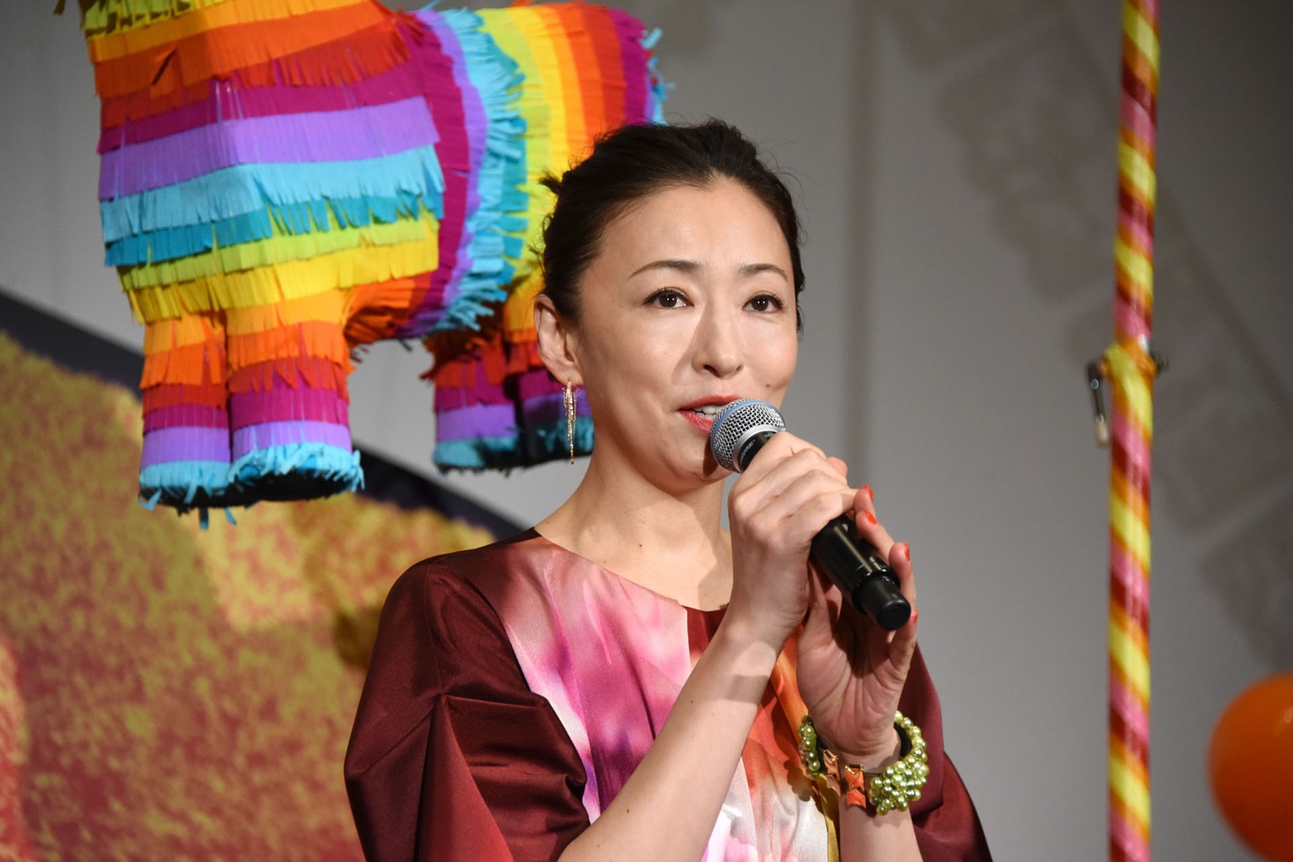 松雪泰子