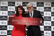 左からLiLiCo、陣内孝則。