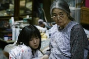 「万引き家族」