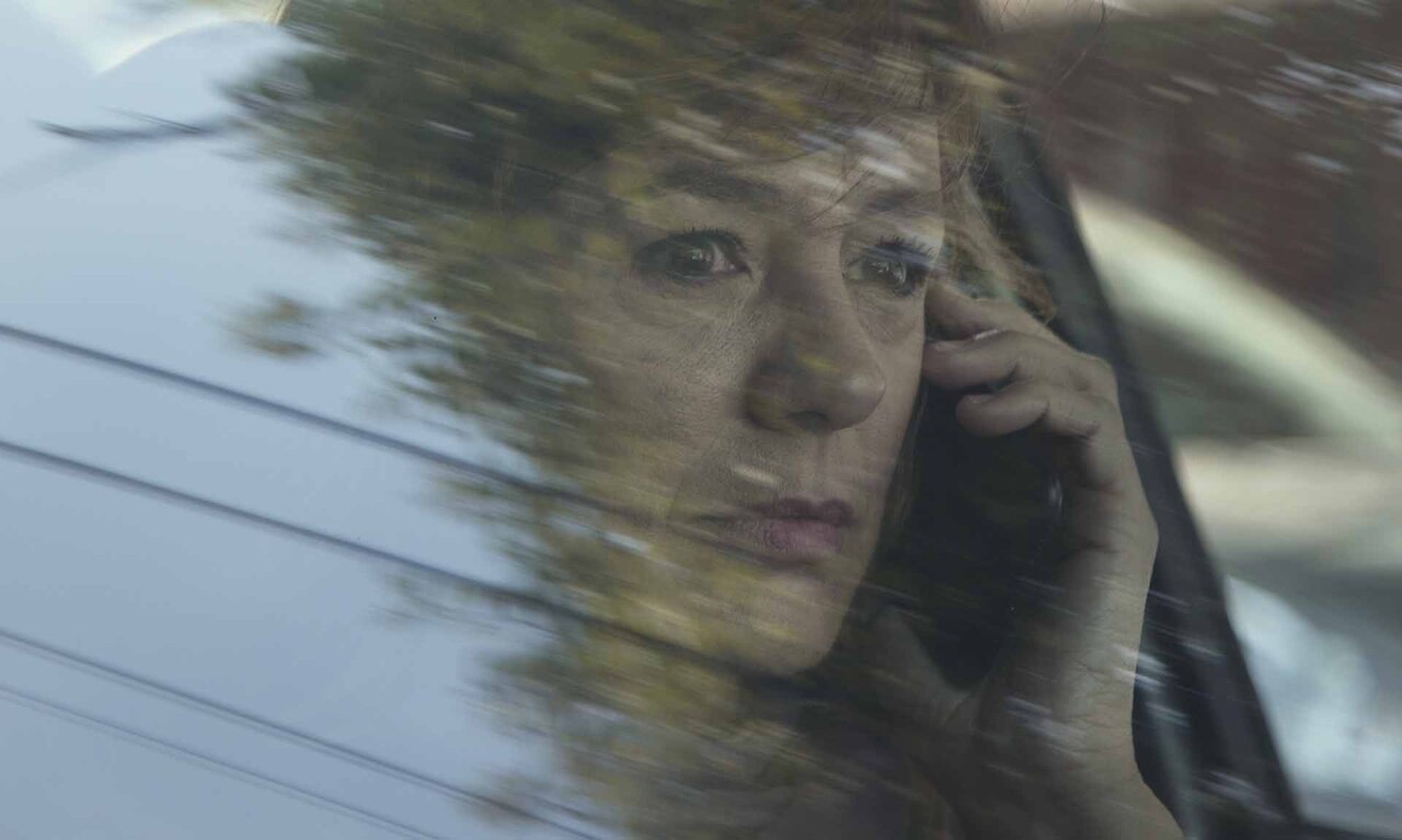 カンヌある視点部門受賞作「母という名の女」公開、母娘の確執描くミステリー