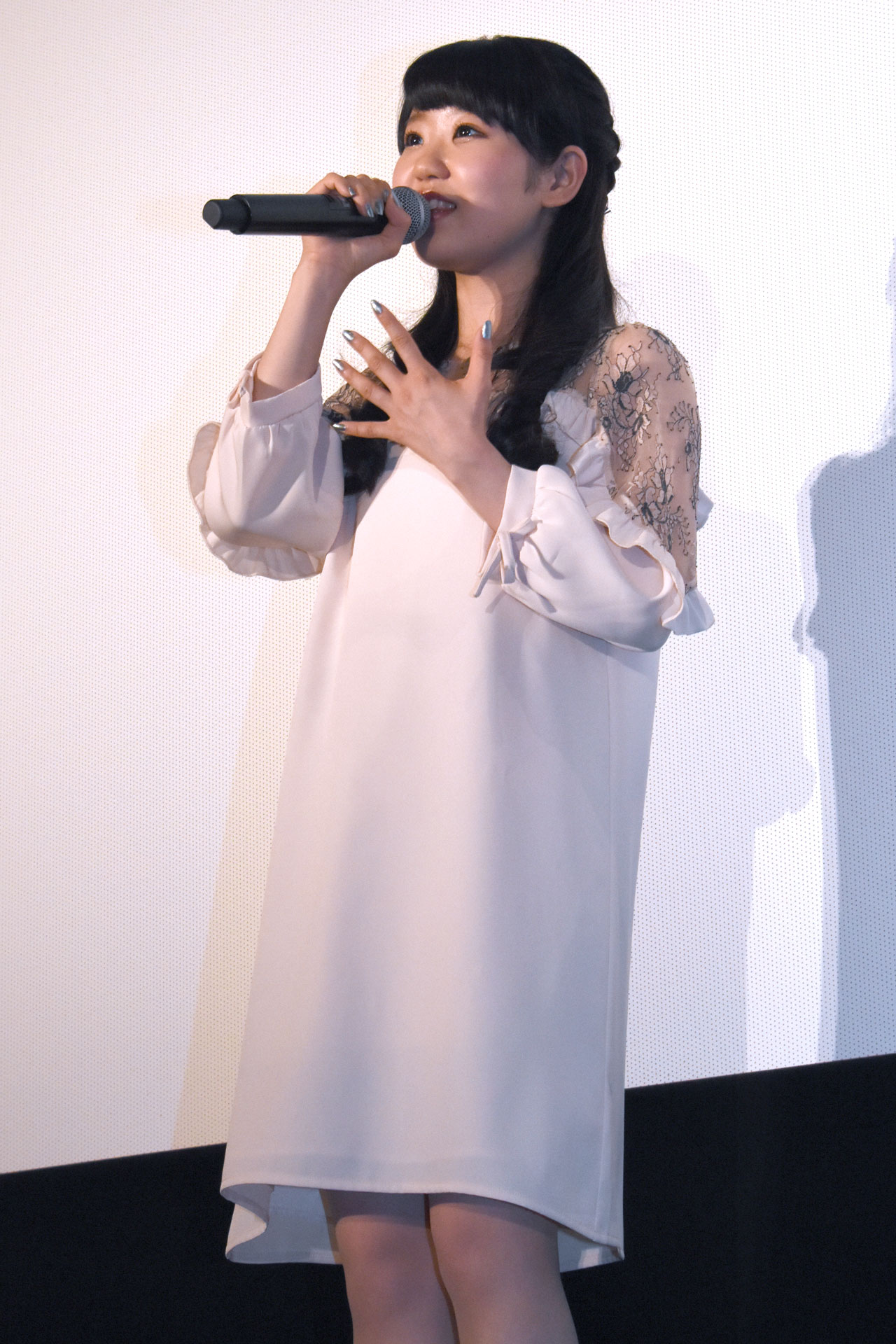 東山奈央