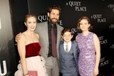 「A Quiet Place（原題）」ニューヨークプレミアの様子。左からエミリー・ブラント、ジョン・クラシンスキー、ノア・ジュプ、ミリセント・シモンズ。