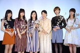 「北の桜守」ティーチインイベントの様子。左から小片リサ、長谷川萌美、田崎あさひ、吉永小百合、吉澤ひとみ、山木梨沙。