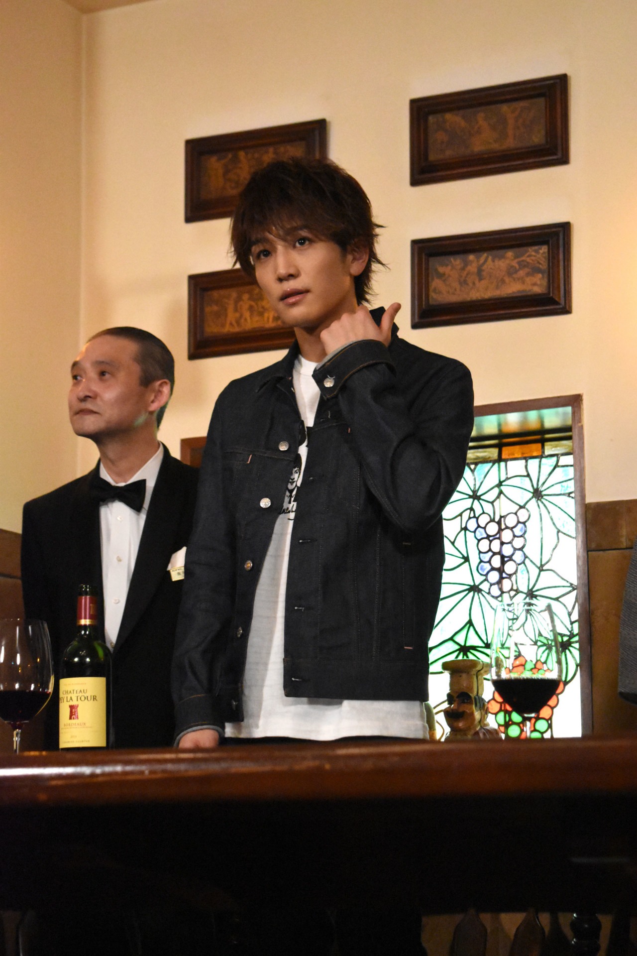 岩田剛典（右）