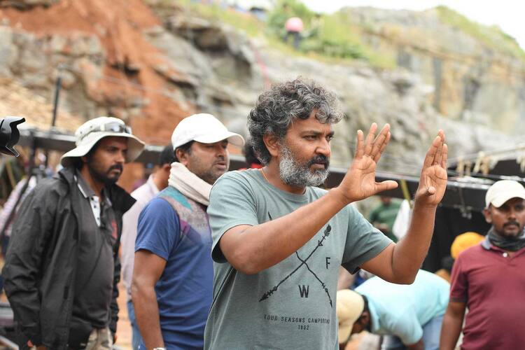 バーフバリ 監督の来日決定 新宿での絶叫上映イベントに参加 映画ナタリー