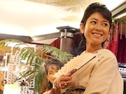 「孤狼の血」より、真木よう子演じる高木里佳子。