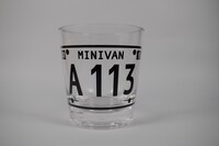 会場で販売されるアクリルグラス（1080円）。(c)Disney/Pixar