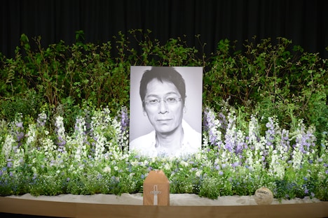大杉漣の息子であり写真家の大杉隼平が撮影した遺影。