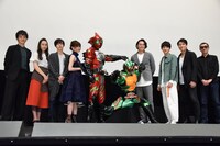 「劇場版 仮面ライダーアマゾンズ Season1 覚醒」「劇場版 仮面ライダーアマゾンズ Season2 輪廻」完成記念連続上映会の様子。