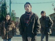 「正門前行」