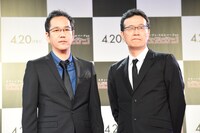 左から神山健治、荒牧伸志。