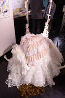 「‘のん’ひとり展-女の子は牙をむく-」の様子。