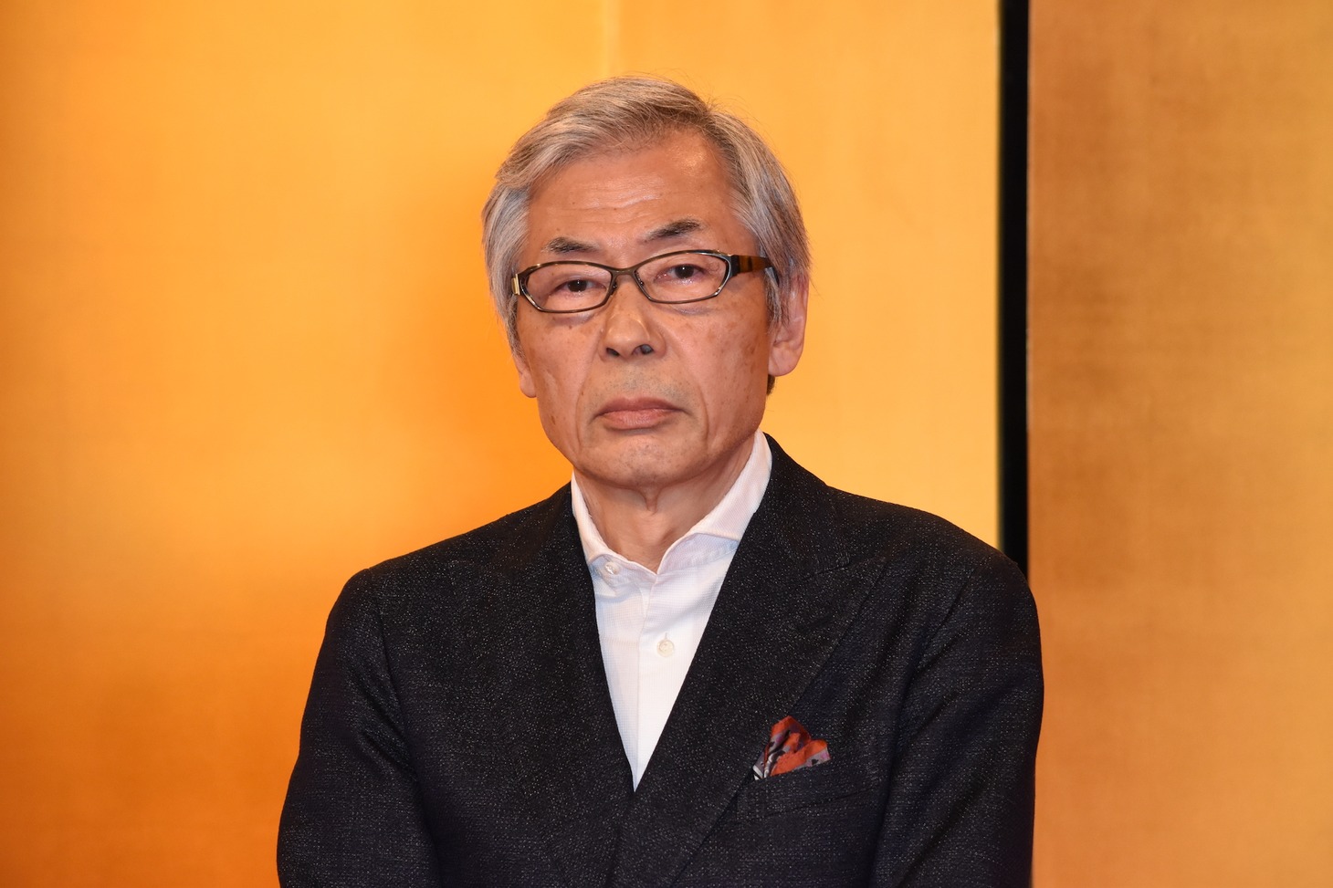 池端俊策