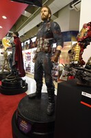 キャプテン・アメリカの等身大フィギュア。