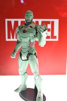 瀬戸あゆみデザインのアイアンマンフィギュア。