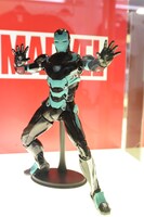 佐藤隆太デザインのアイアンマンフィギュア。