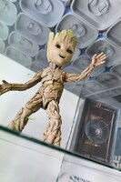 「アベンジャーズ エクスクルーシブ・ストア by ホットトイズ」限定となる、グルートのフィギュア。