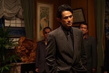 「孤狼の血」より、江口洋介演じる尾谷組若頭・一之瀬守孝。