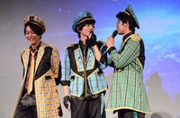 「劇場版ドルメンX」舞台挨拶の様子。