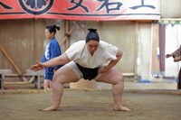 「菊とギロチン」