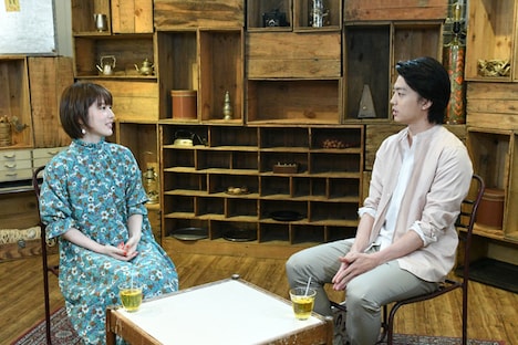 左から内田真礼、健太郎。 (c)TBS